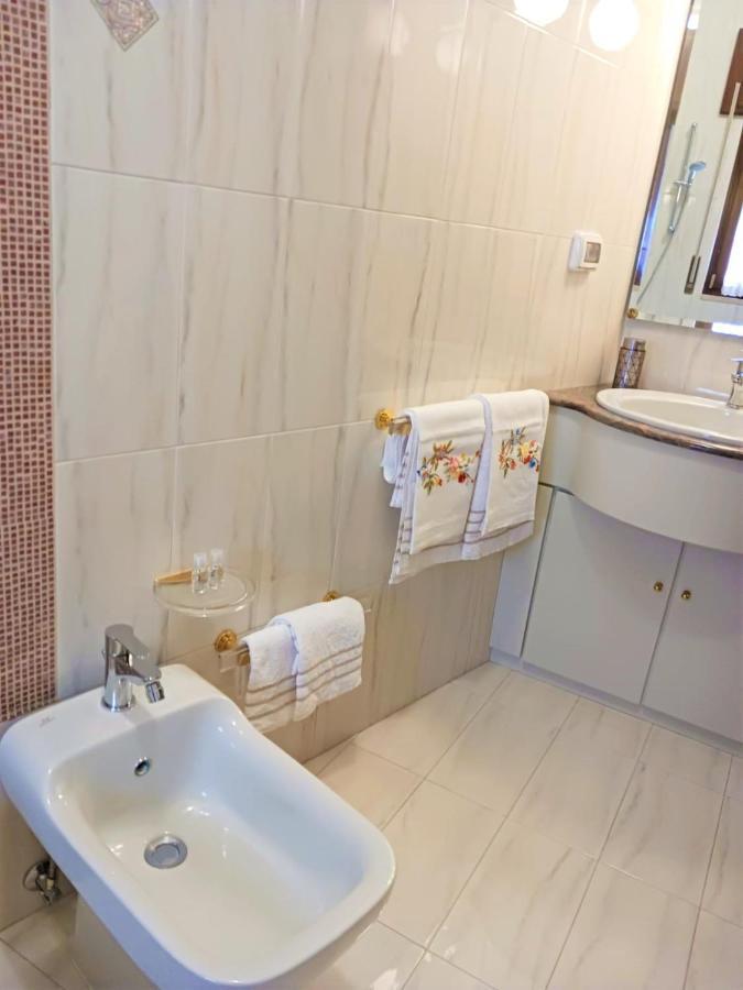 47, Vittorio Veneto Hotel Locorotondo Buitenkant foto